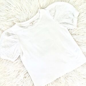 Copper Key "Shirt with eyelet Balloon Sleeves in white"